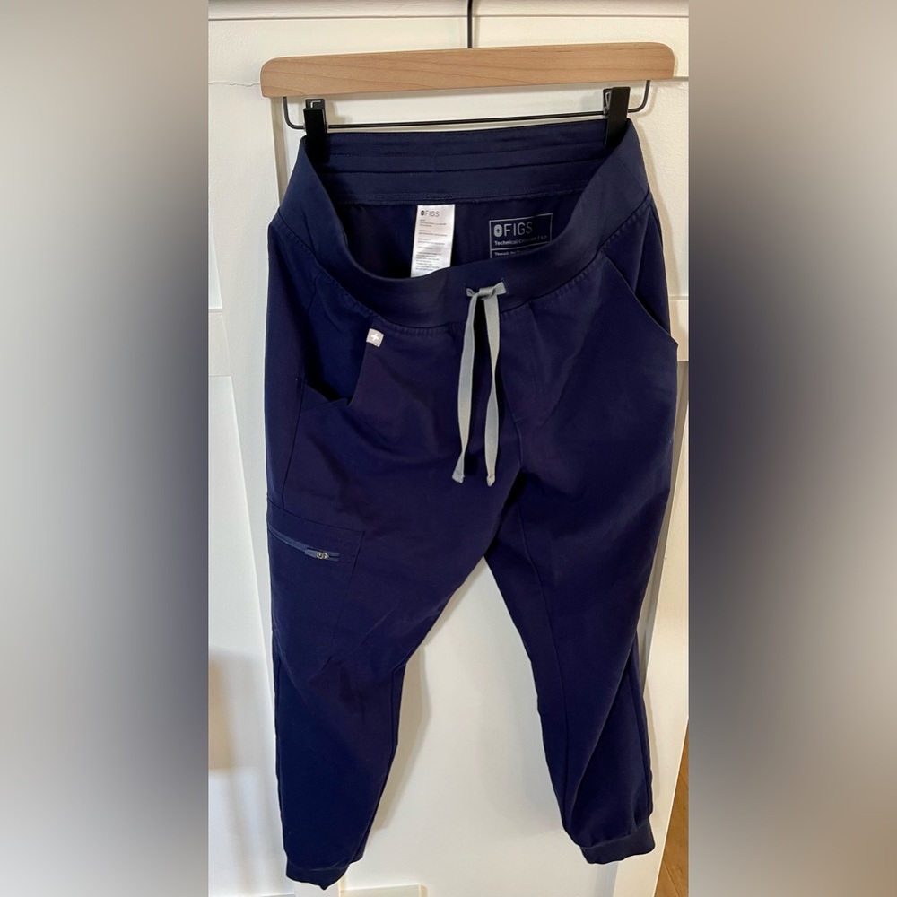 Figs petite small scrub Zamora pant navy